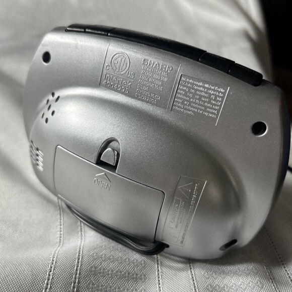 Sharp digital Alarm Clock With USB Port Model # SPC185 Gray - Picture 3 of 3